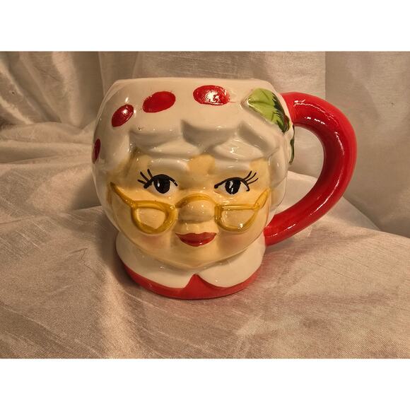 Fine Ceramic Christmas Holidays Mrs. Santa Claus Mug 20 oz. - Picture 8 of 8